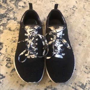 APL Techloom phantom black floral